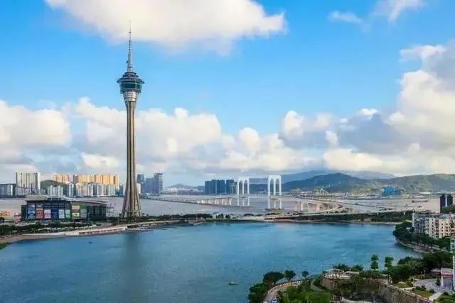 新港澳门免费资料长期公开,新港澳门免费资料长期公开，探索与启示